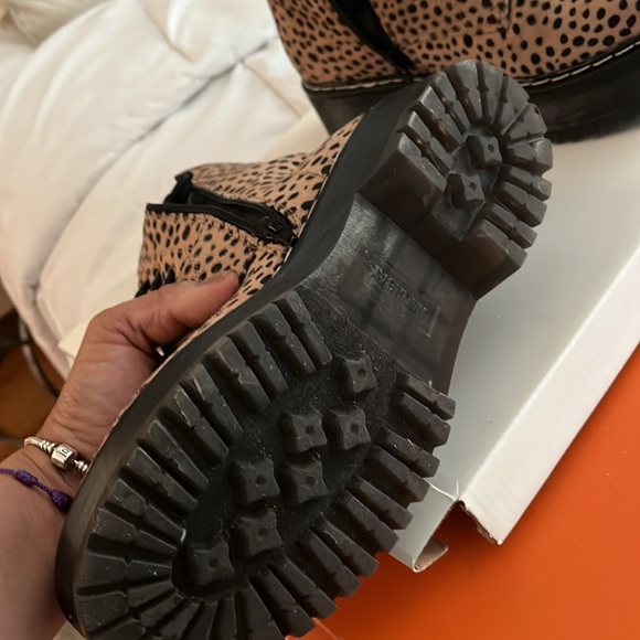 Brown combat Chita - Picture 5 of 5